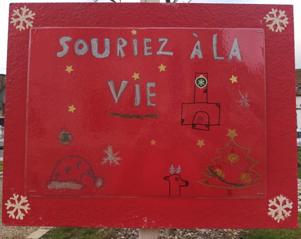 Les actions du CMJ en 2024/2025 - Panneaux pour décorer la place de l’Eglise